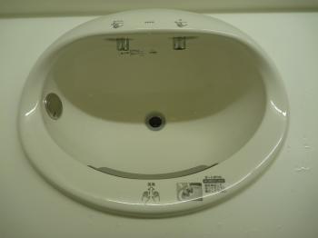 美術館の洗面器