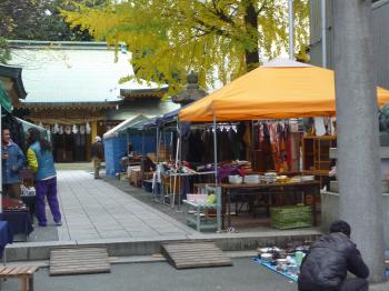ﾊﾟﾙｺ前　おぐし神社骨董市
