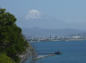 春の富士山